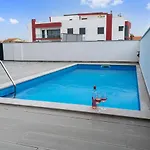 Swell House Апартаменты Феррел