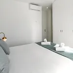 Апартаменты Swell House