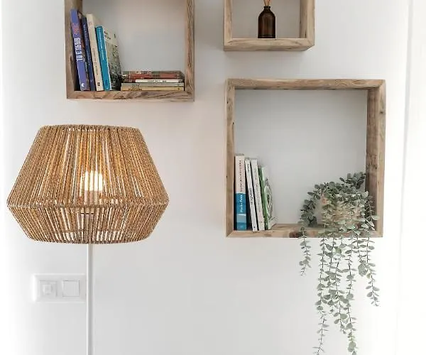 Swell House * Ferrel (Leiria)